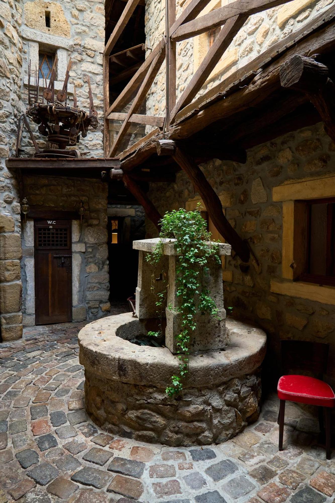 Bed and Breakfast Aux Prisons De Montagny Montagny  Zewnętrze zdjęcie